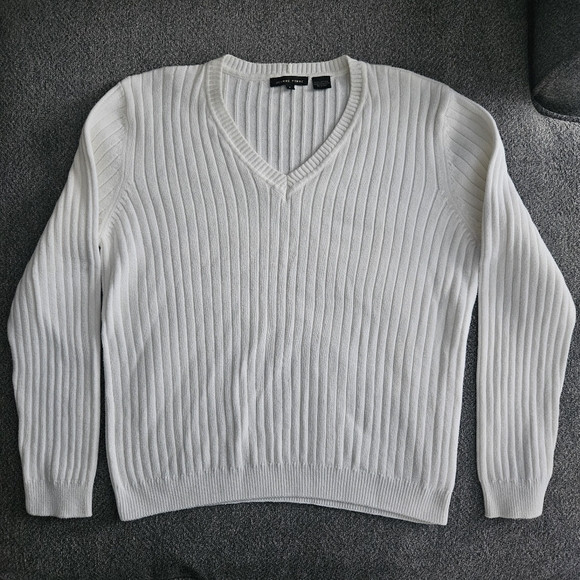 Sweaters - Cotton Cable Knit V-Neck Sweater